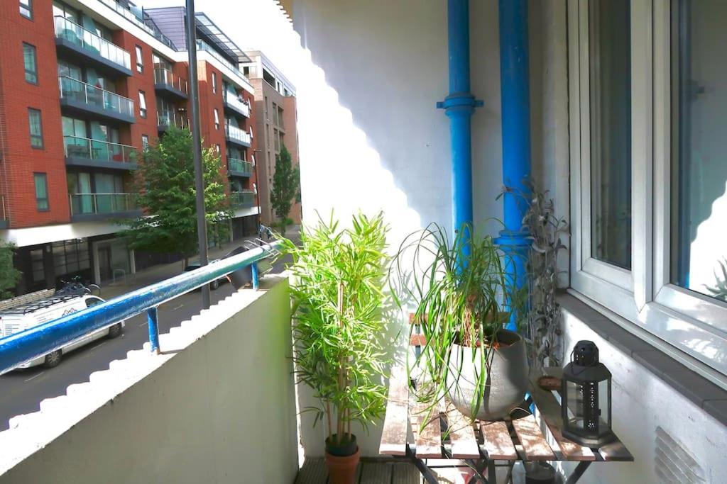 Chic 4-bed In Trendy Clerkenwell W Balcony And Walking Distance To Tube Appartamento Londra