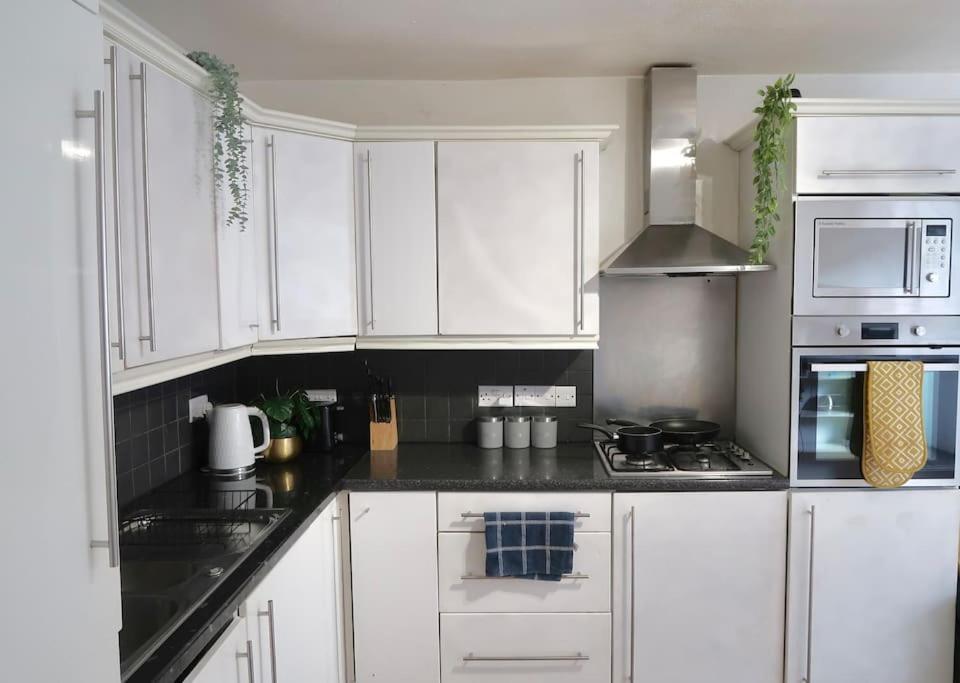 Chic 4-bed In Trendy Clerkenwell W Balcony And Walking Distance To Tube Appartamento