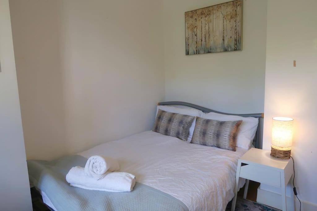 Chic 4-bed In Trendy Clerkenwell W Balcony And Walking Distance To Tube Londra